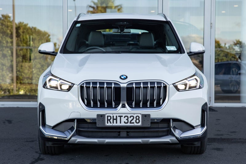 2025 BMW X1 X1 sDrive18i image 2