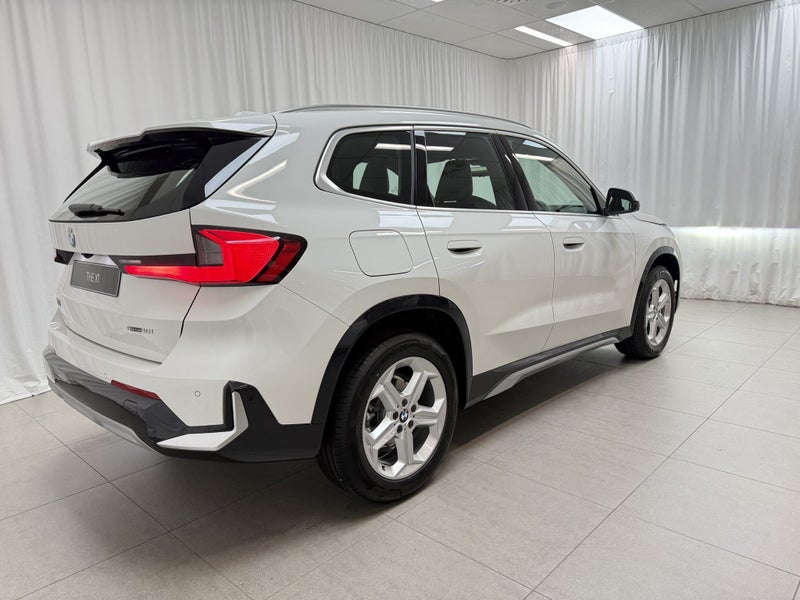 2025 BMW X1 X1 sDrive18i image 3