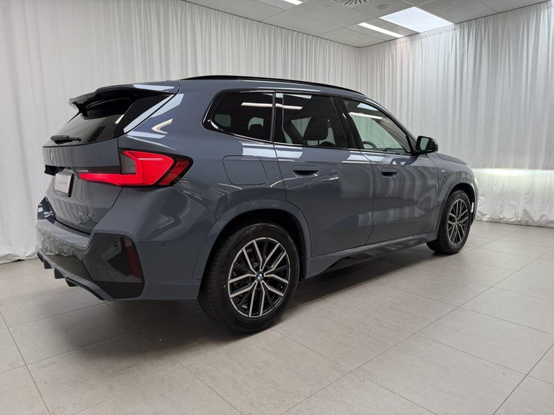 2025 BMW X1 X1 sDrive18i Motorsport with Innova... image 3