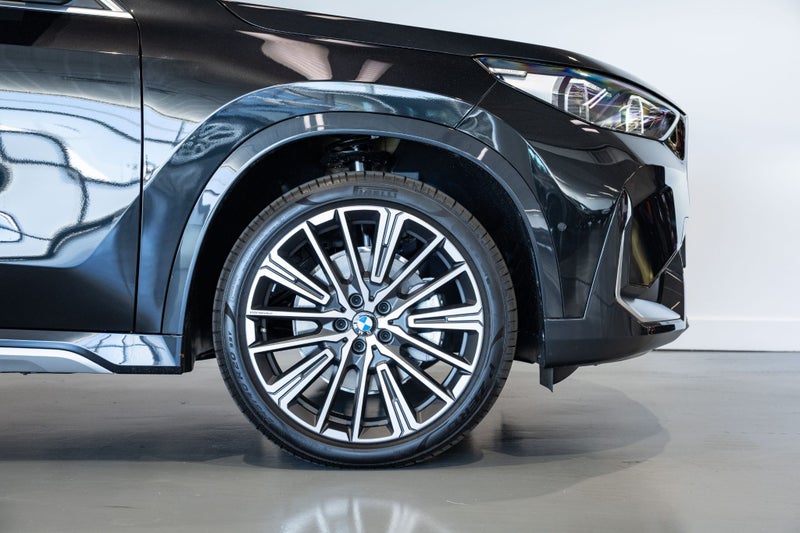 2025 BMW X1 xdrive25e xLine image 4