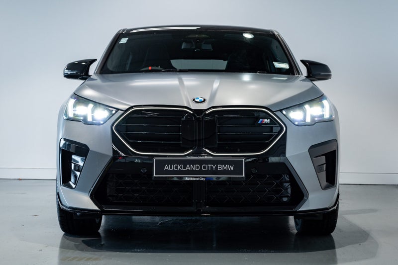 2025 BMW X2 M35 xDrive Coupe image 2