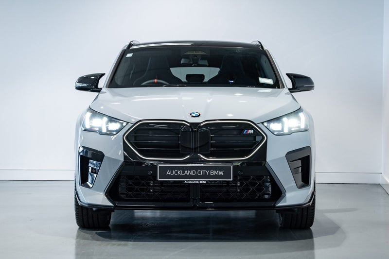2025 BMW X2 M35i xDrive image 2