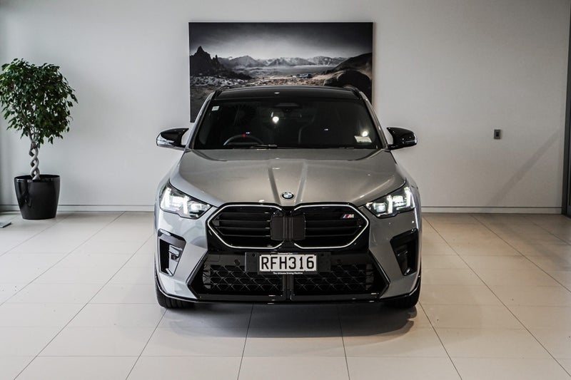 2025 BMW X2 M35i xDrive image 4