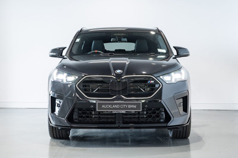 2025 BMW X2 M35i xDrive image 3