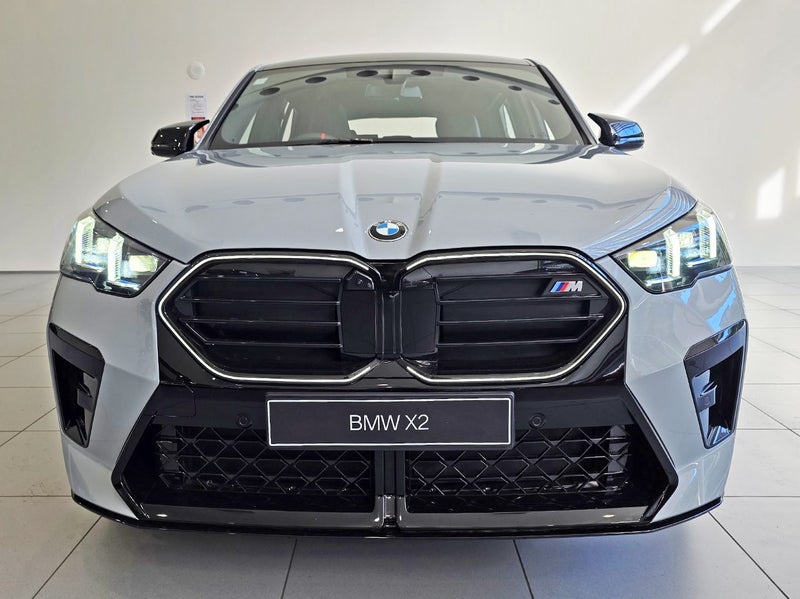 2025 BMW X2 M35i XDrive image 2