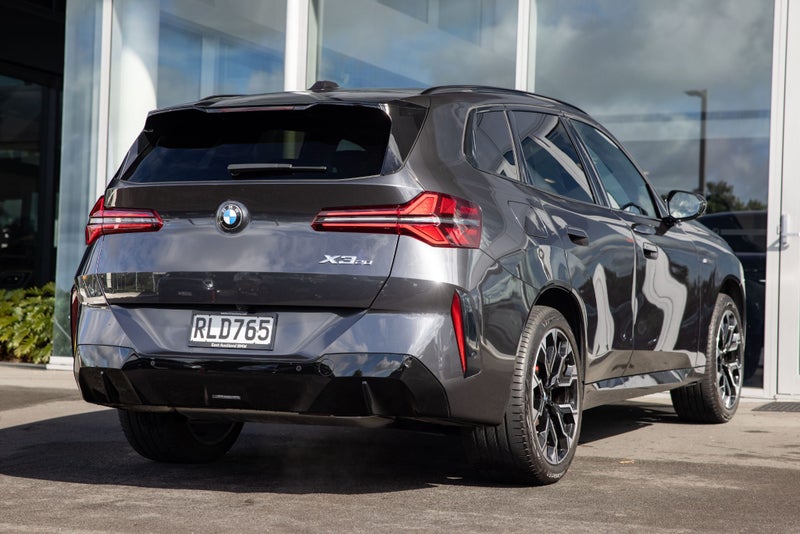 2025 BMW X3 20 xDrive image 5