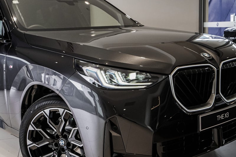 2025 BMW X3 20 xDrive image 3
