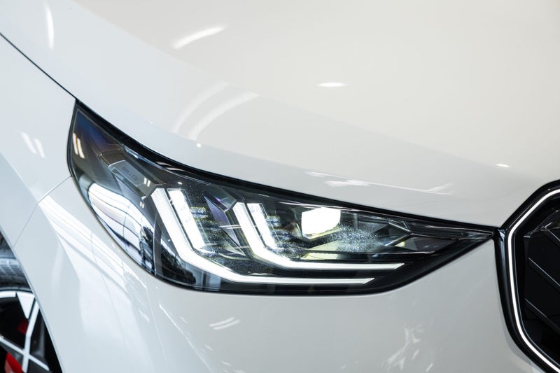 2025 BMW X3 20 xDrive image 3