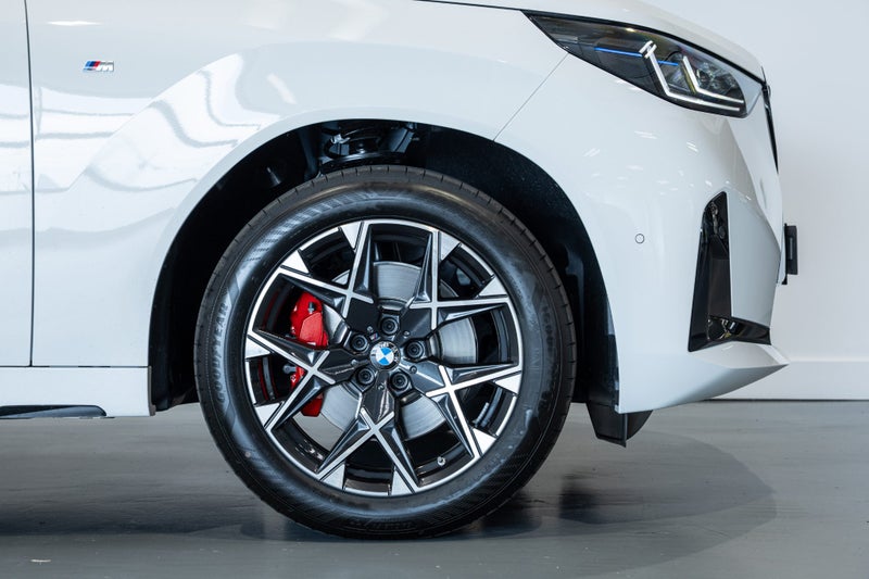 2025 BMW X3 20 xDrive image 4