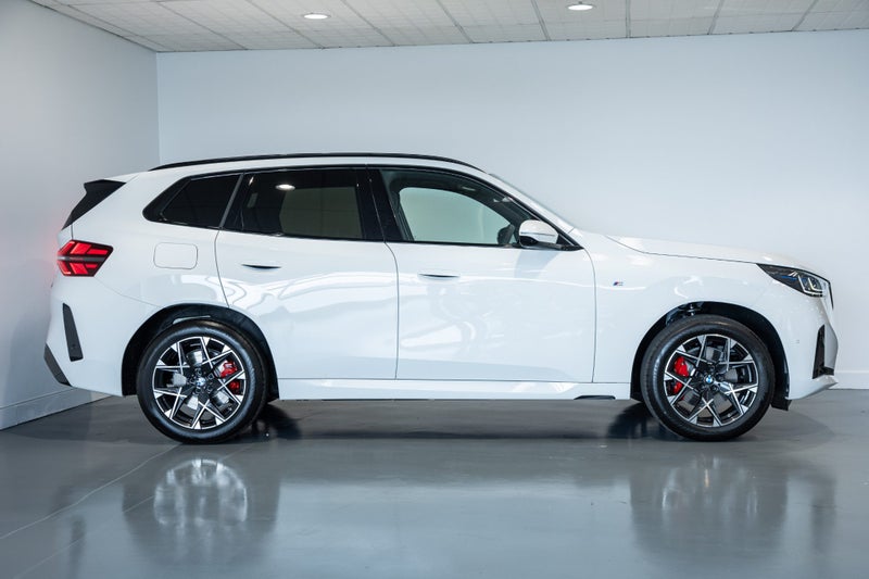 2025 BMW X3 20 xDrive image 5