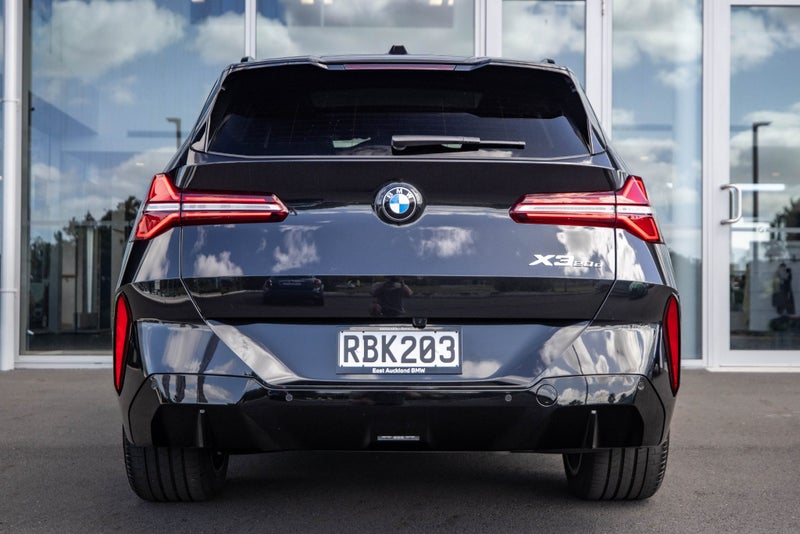 2025 BMW X3 20D xDrive image 3