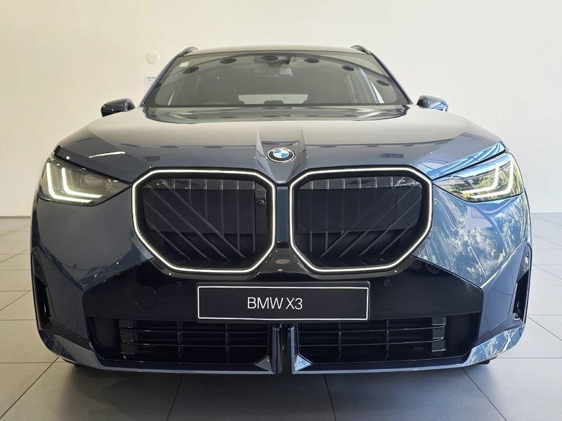 2025 BMW X3 20d xDrive Enhancement Package - M... image 2