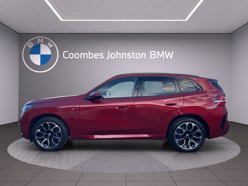 2025 BMW X3 30e M-Sport Hybrid image 3