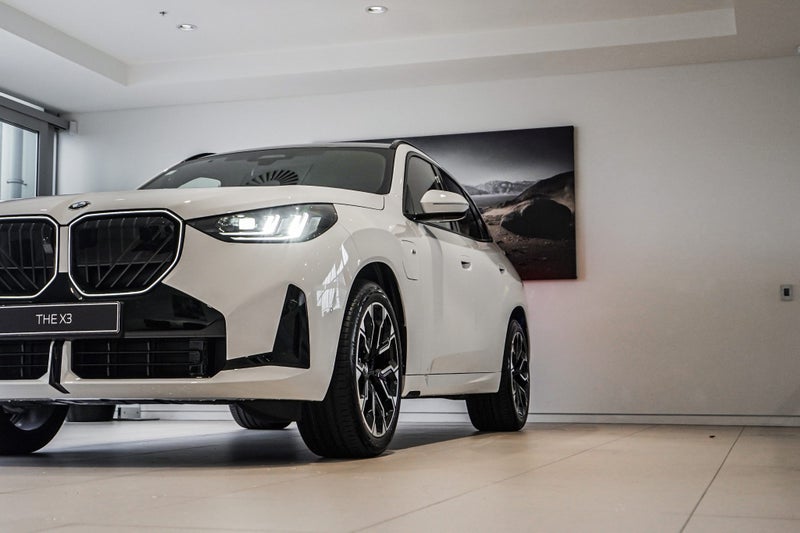 2025 BMW X3 30e xDrive image 5