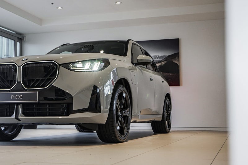 2025 BMW X3 30e xDrive image 5