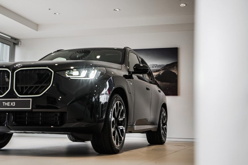 2025 BMW X3 30e xDrive image 5