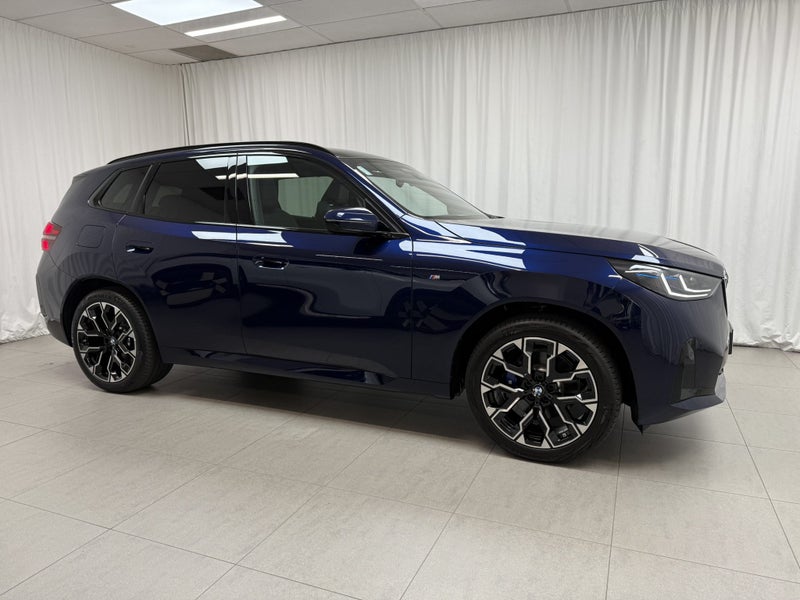 2025 BMW X3 30e xDrive Comfort + Enhancement +... image 2
