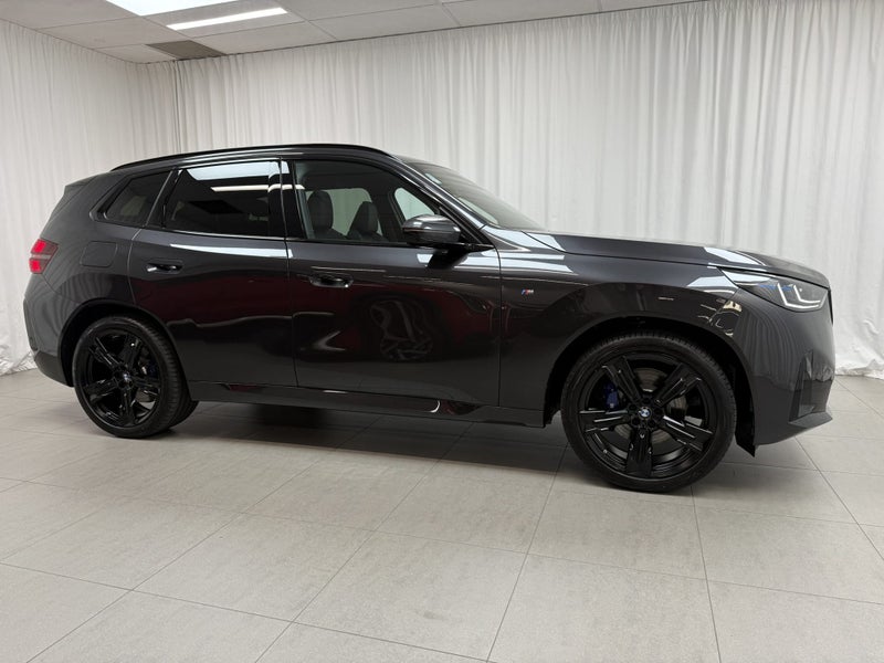 2025 BMW X3 30e xDrive PHEV image 2