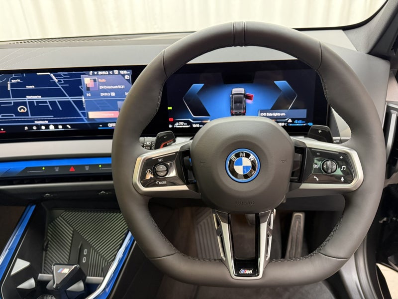 2025 BMW X3 30e xDrive PHEV image 5
