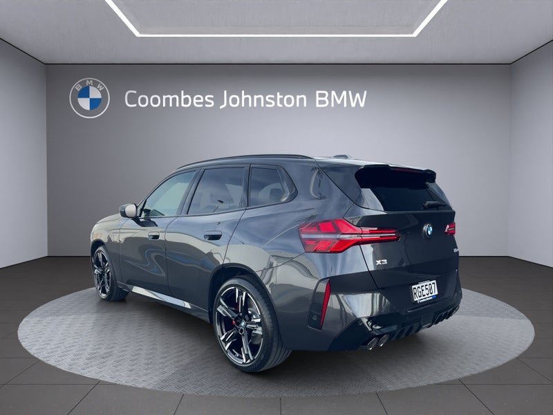 2025 BMW X3 M50 Xdrive image 4
