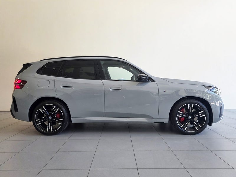 2025 BMW X3 M50 Xdrive image 3