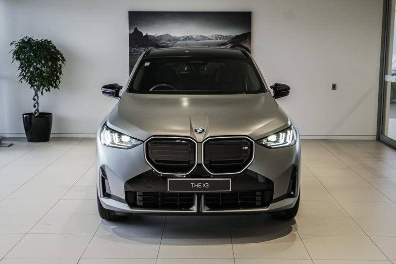2025 BMW X3 M50 xDrive image 4