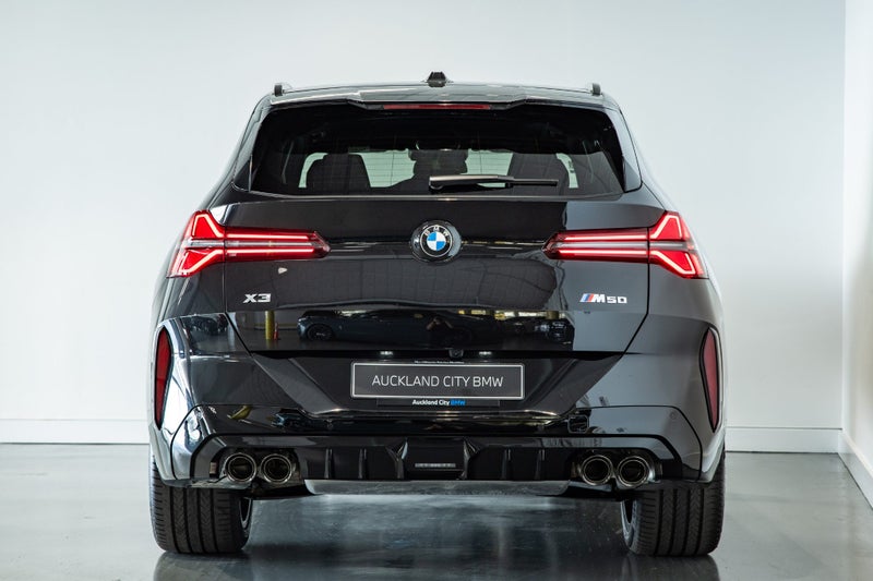 2025 BMW X3 M50 Xdrive image 4