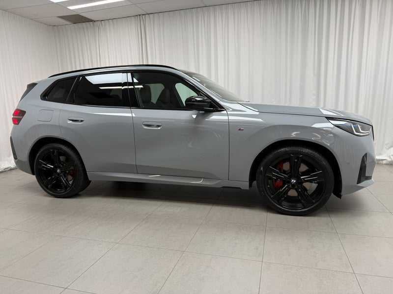 2025 BMW X3 X3 M50 xDrive image 2