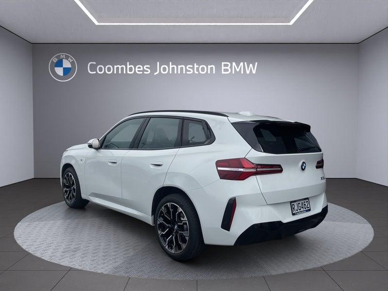 2025 BMW X3 xDrive20 M Sport image 4