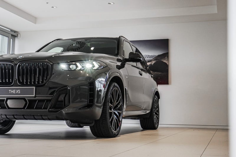 2025 BMW X5 12EV xDrive30d image 5