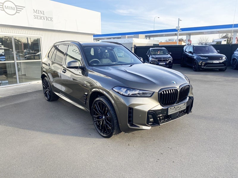 2025 BMW X5 30D - X Drive image 3