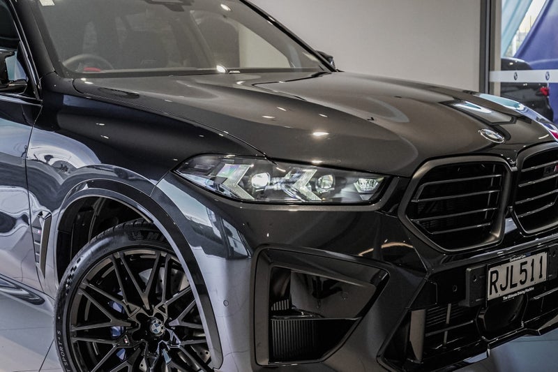 2025 BMW X5 M Competition image 3