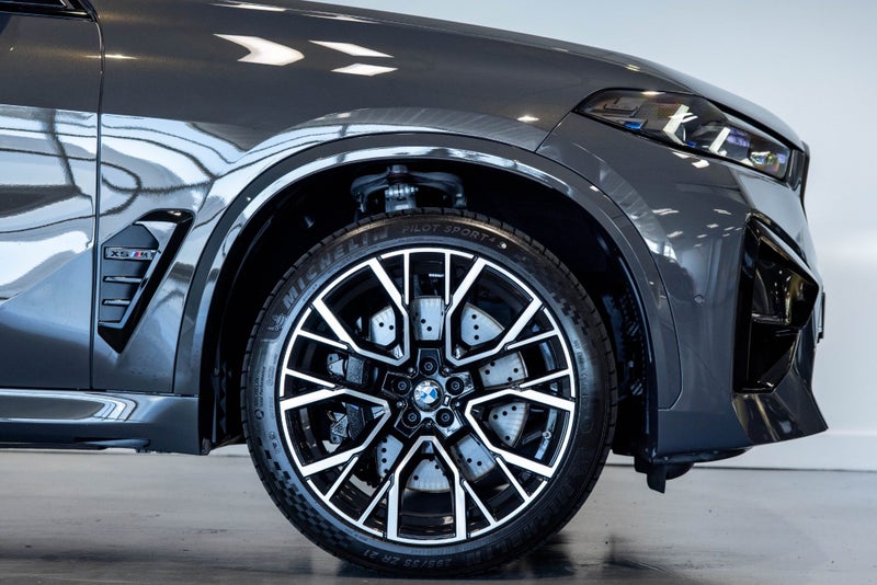 2025 BMW X5 M Competition image 4