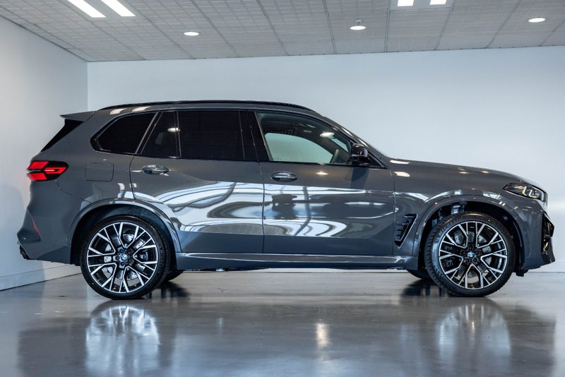 2025 BMW X5 M Competition image 5
