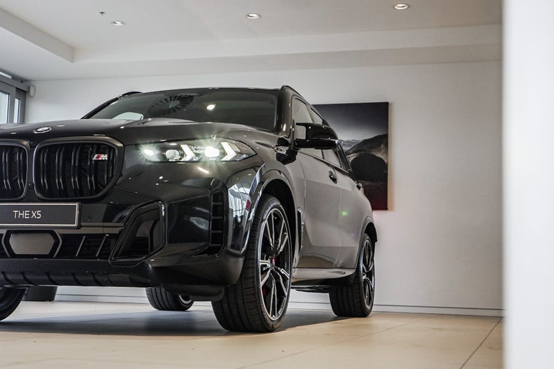 2025 BMW X5 M60i image 5