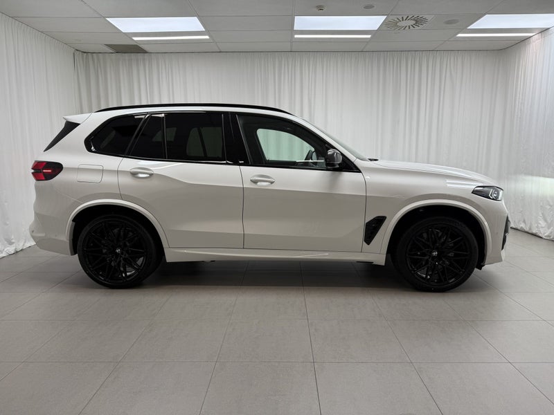 2025 BMW X5 X5 M Competition image 2