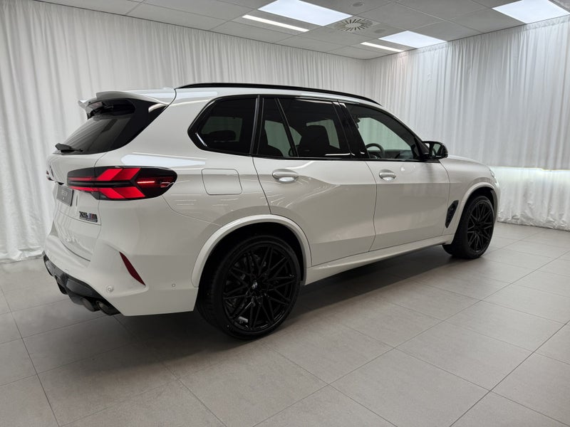 2025 BMW X5 X5 M Competition image 3