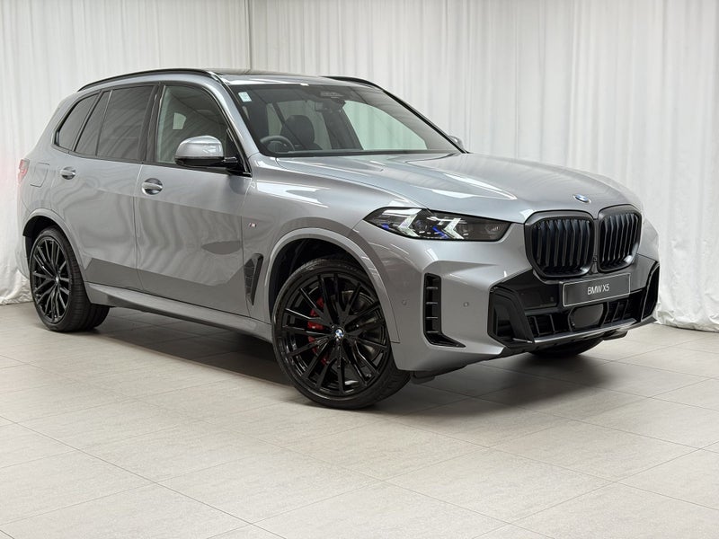 2025 BMW X5 X5 xDrive30d Sports Collecton with... image 1