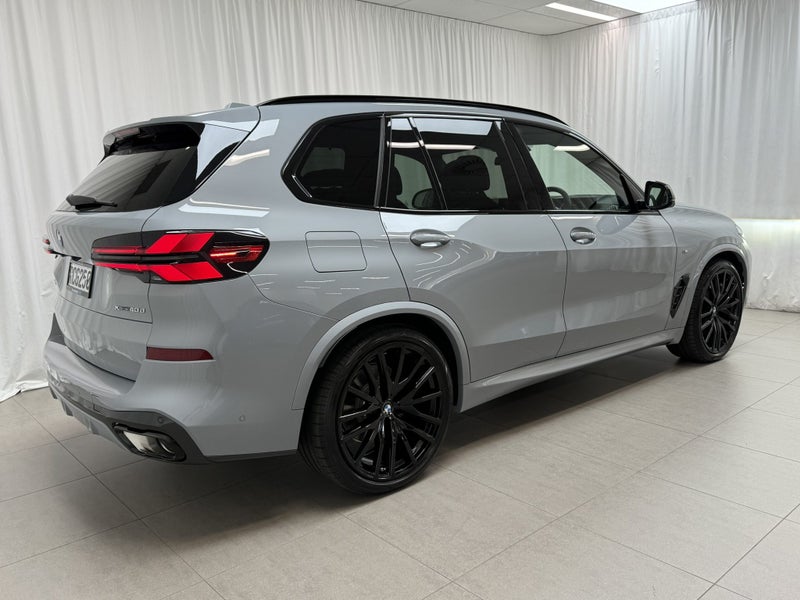 2025 BMW X5 X5 xDrive40d image 3