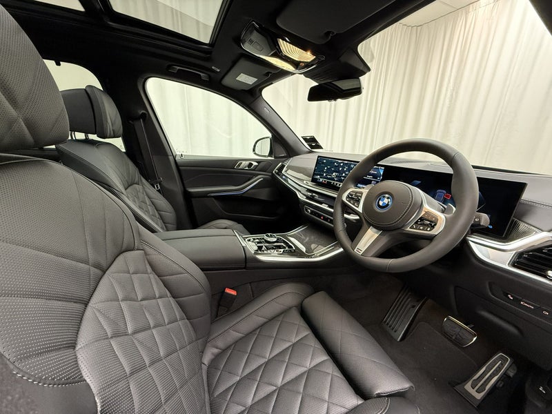 2025 BMW X5 X5 xDrive50e image 4