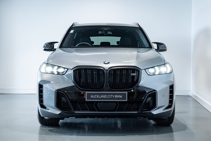 2025 BMW X5 xDrive M60i with Executive and Inno... image 2