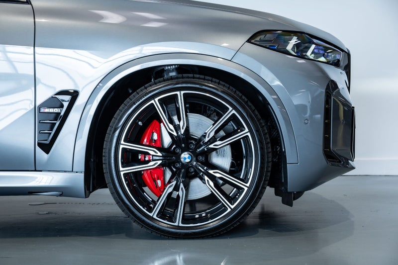 2025 BMW X5 xDrive M60i with Executive and Inno... image 4