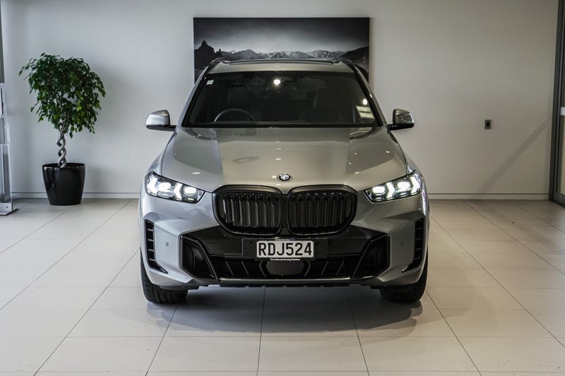 2025 BMW X5 xDrive30d image 4