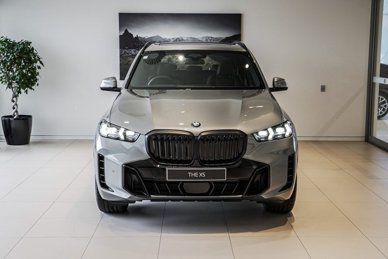 2025 BMW X5 xDrive30d image 4