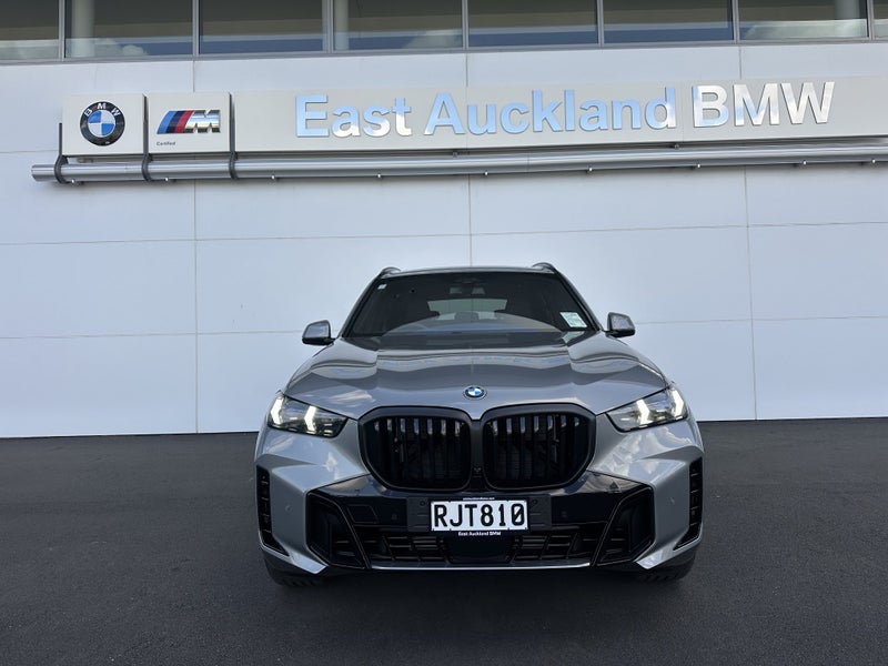 2025 BMW X5 Xdrive30d image 2