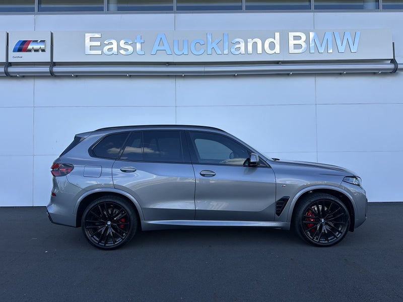 2025 BMW X5 Xdrive30d image 3