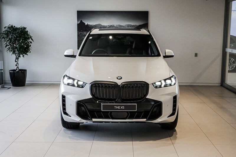 2025 BMW X5 xDrive30d image 4