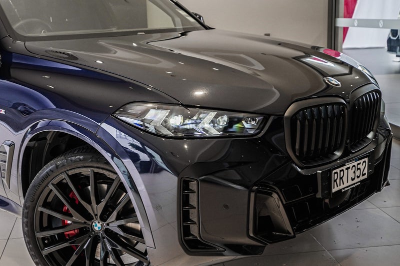 2025 BMW X5 xDrive30d M-Sport image 3