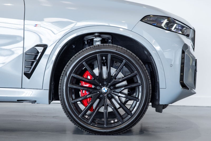 2025 BMW X5 xDrive30d M-Sport - Sport Collectio... image 4