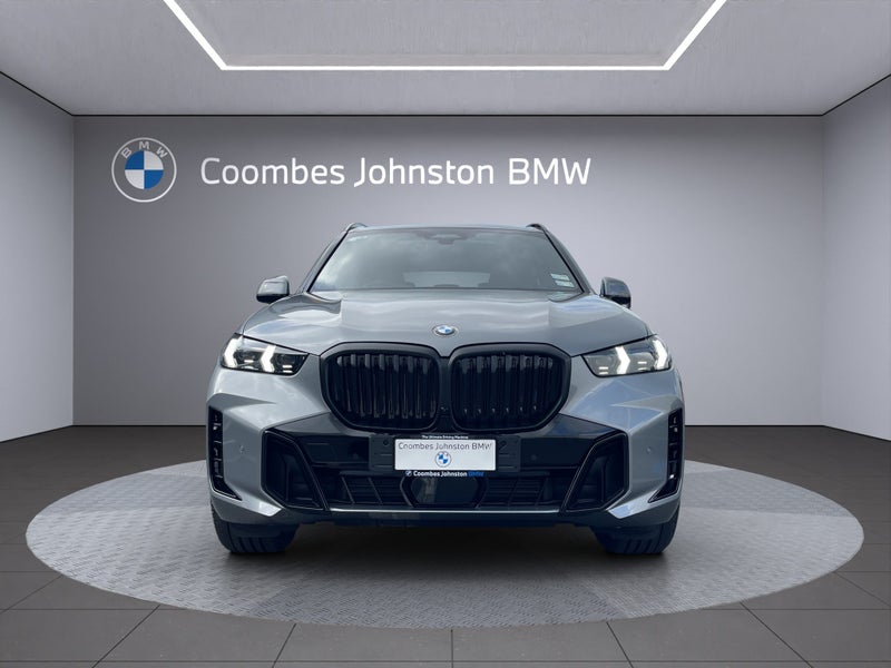 2025 BMW X5 xDrive30d Sport Collection image 2